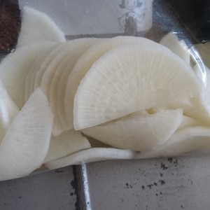 食べ過ぎちゃう大根の漬物 レシピ 作り方 By ユナミ 楽天レシピ 食べ過ぎちゃう大根の漬物 レシピ 作り方 By ユナミ 楽天レシピ